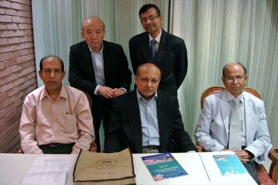 (From left front) Dr. Haque, Dr. Khondaker, and Prof. Dr. Hossain, (From let back) Prof. Yamashita, and Prof. Dr. Alam,