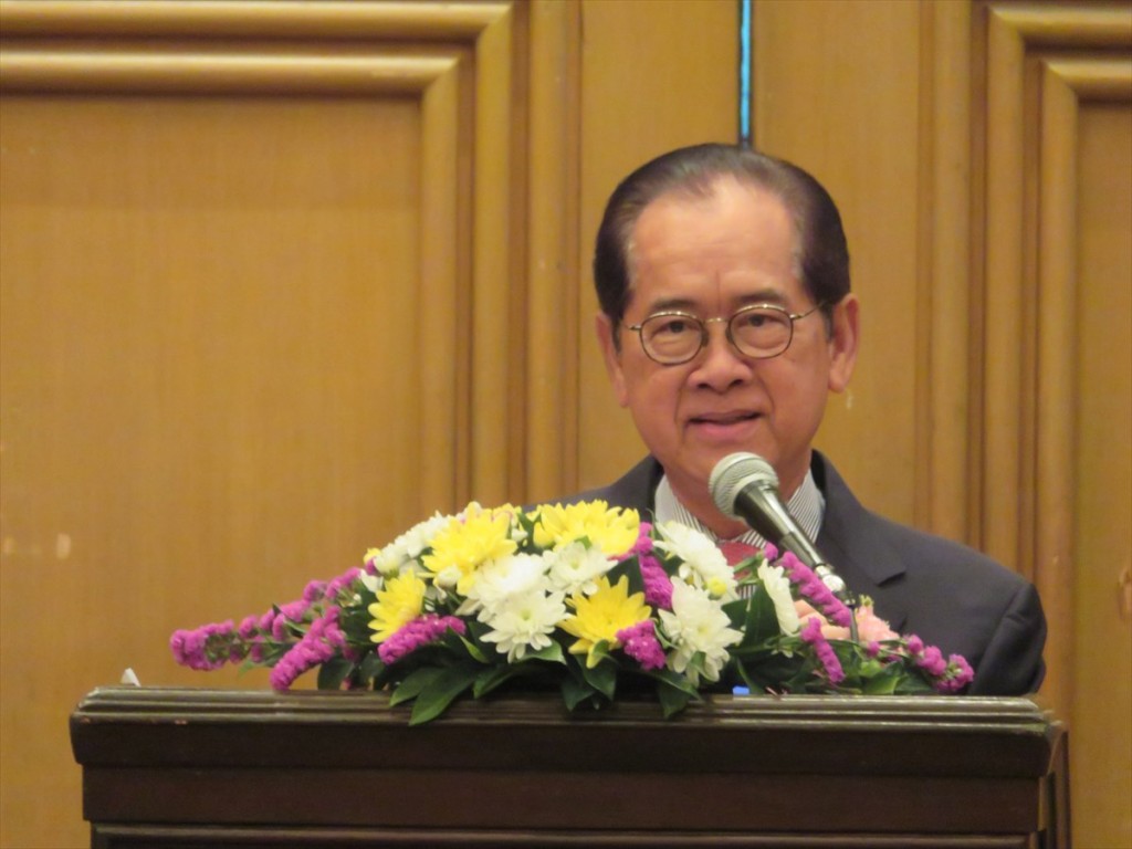 Dr. Narongchai Akrasanee, Chairman, Seranee Group of Companies and Chairman, Khon kean University Council